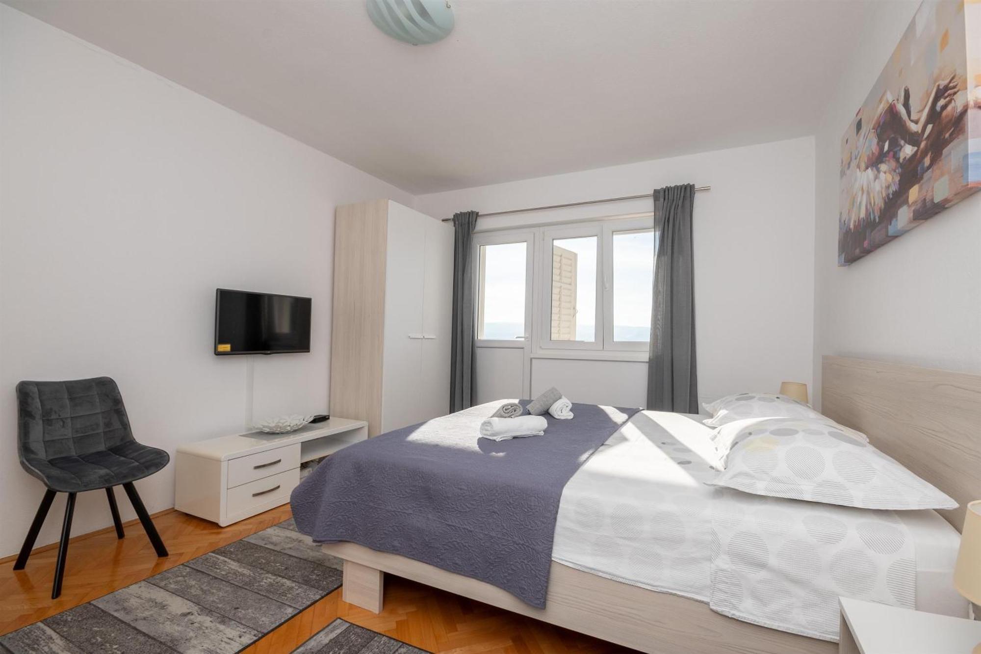 Apartments Ivan - With Parking أوميس المظهر الخارجي الصورة