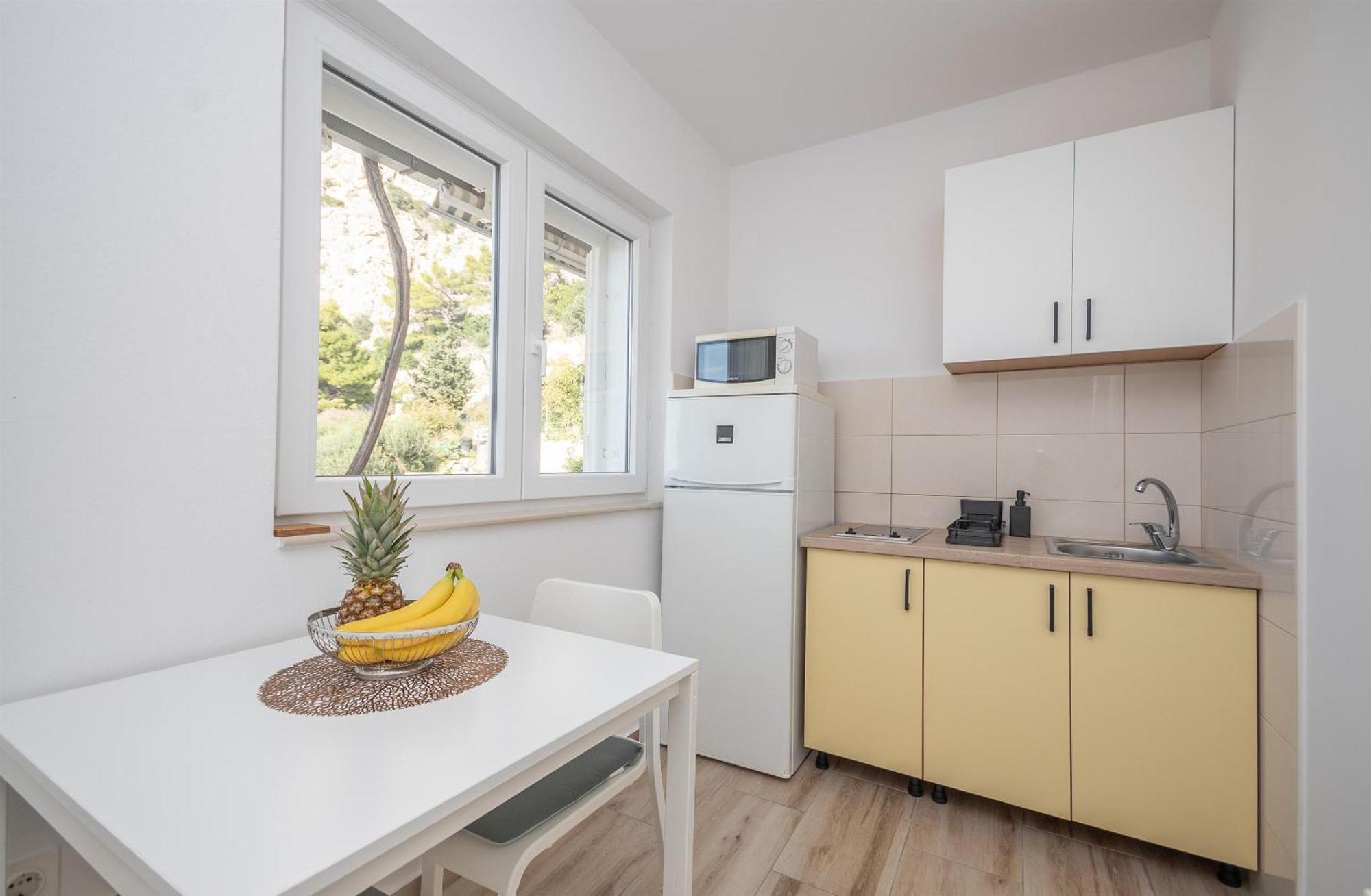 Apartments Ivan - With Parking أوميس المظهر الخارجي الصورة