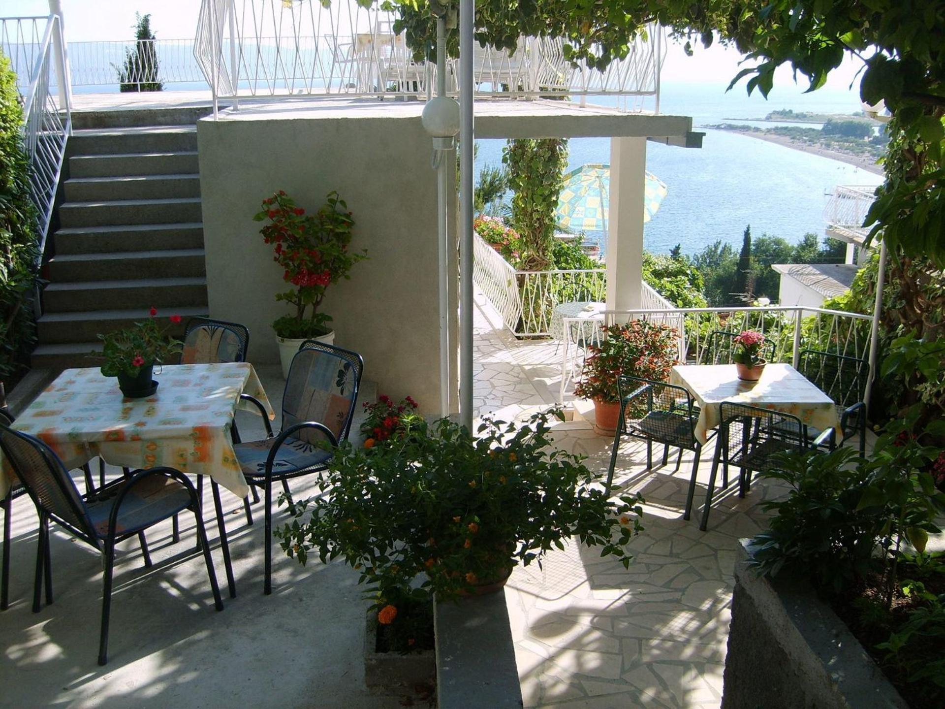 Apartments Ivan - With Parking أوميس المظهر الخارجي الصورة
